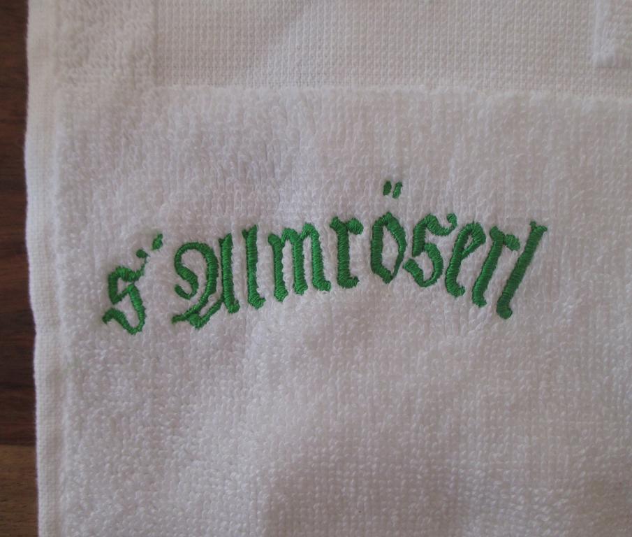 Almroeserl Mittenwald Chambre photo