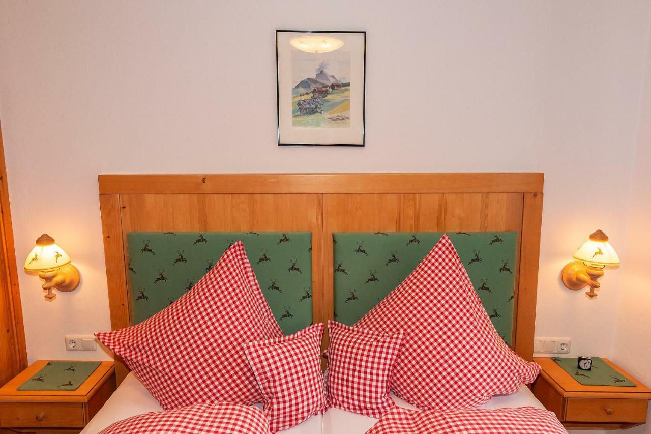 Almroeserl Mittenwald Extérieur photo