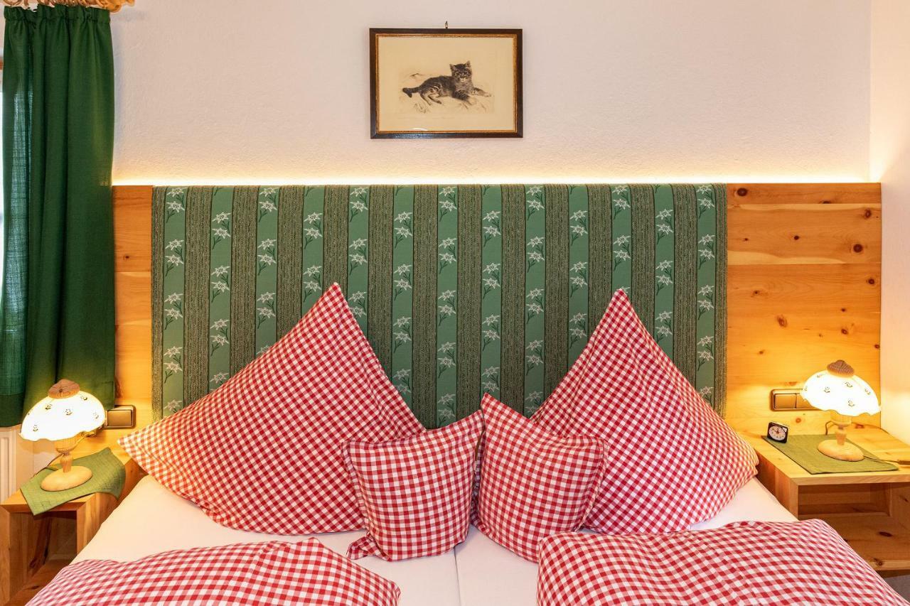 Almroeserl Mittenwald Extérieur photo